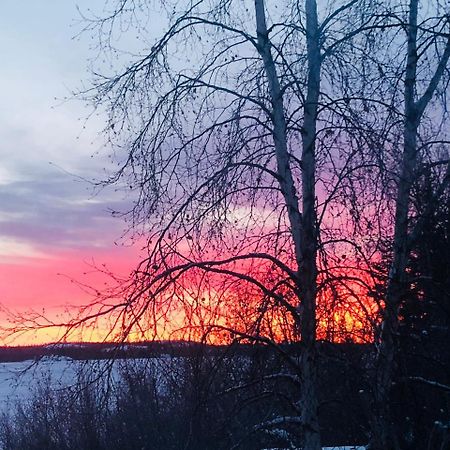 Mabuhay Lakeside Manor Bed & Breakfast Yellowknife Eksteriør bilde