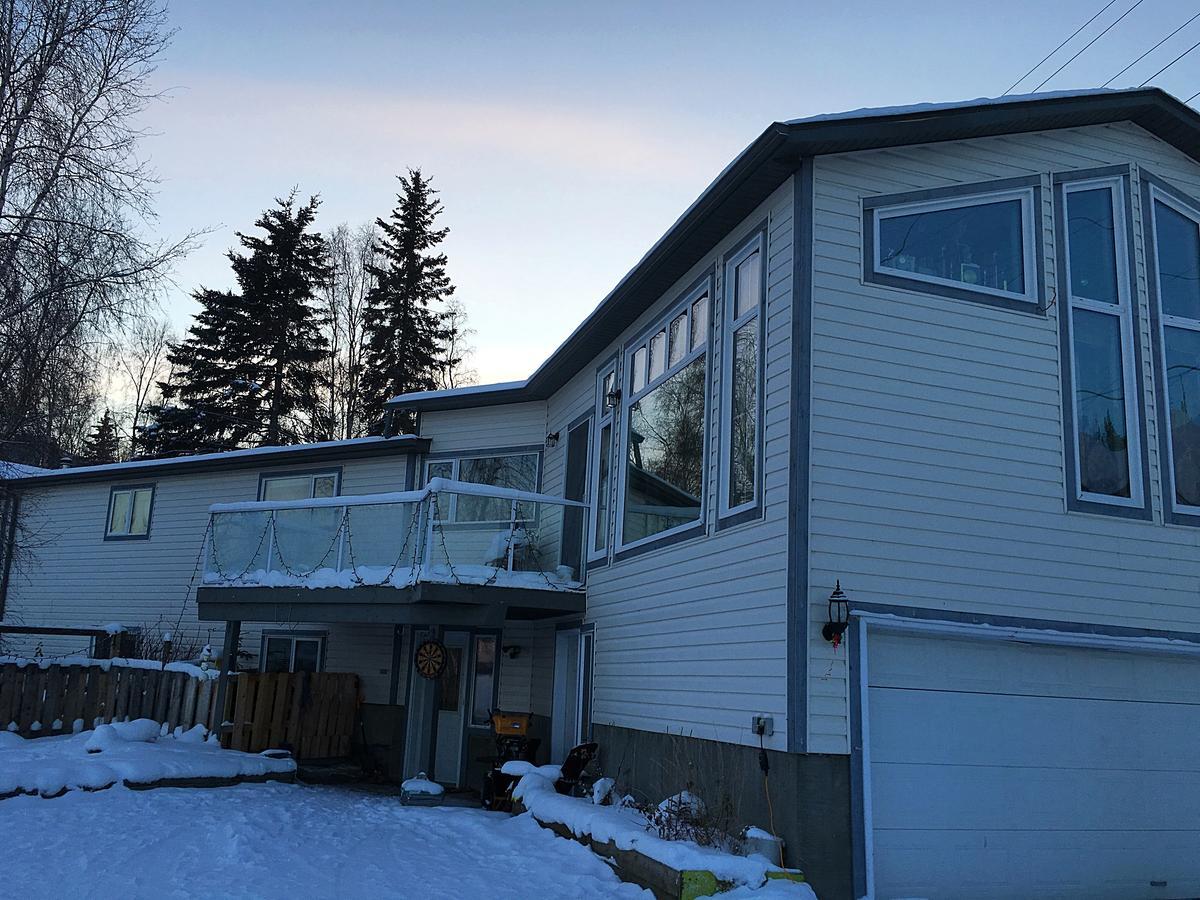 Mabuhay Lakeside Manor Bed & Breakfast Yellowknife Eksteriør bilde