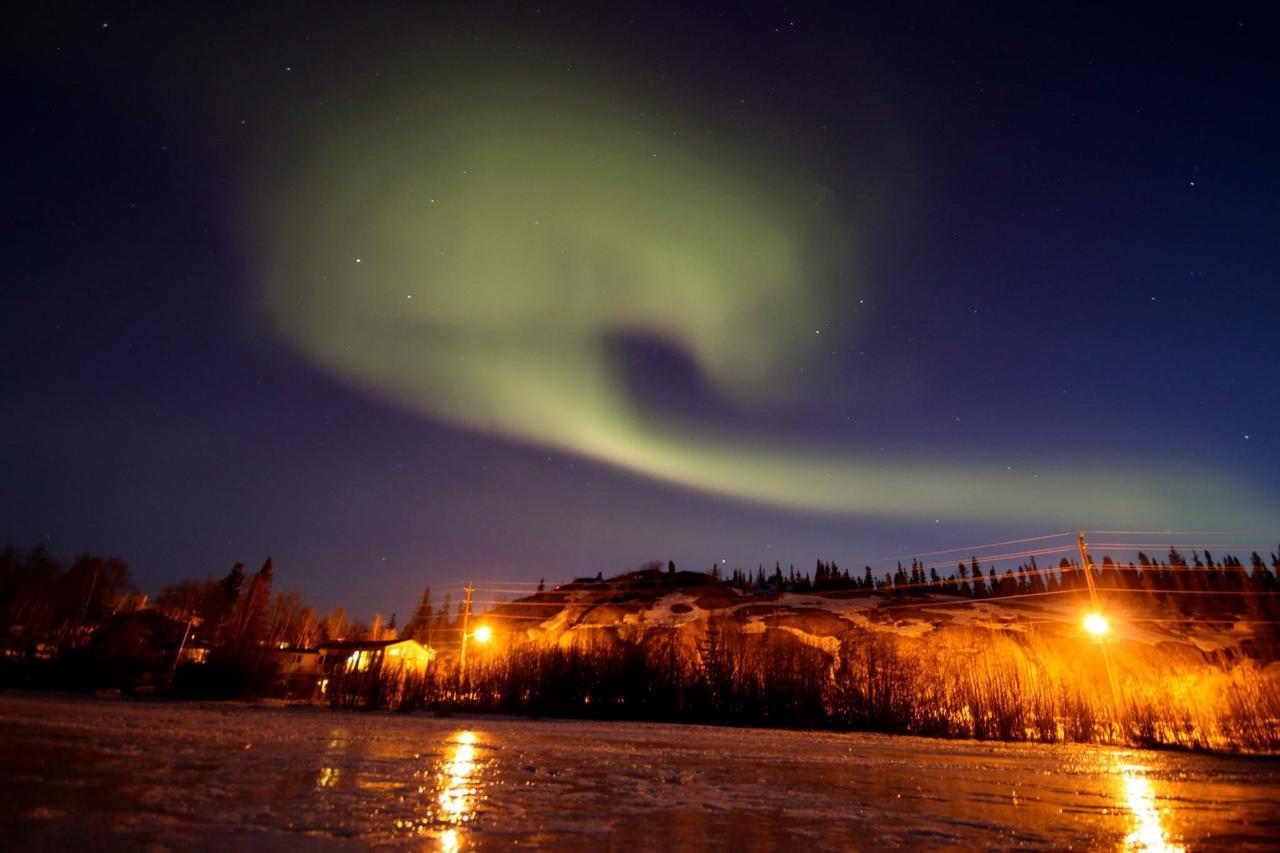 Mabuhay Lakeside Manor Bed & Breakfast Yellowknife Eksteriør bilde