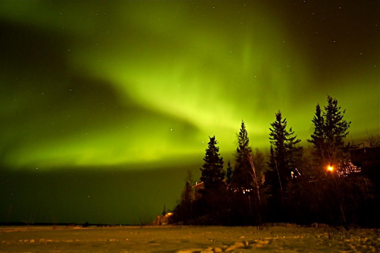Mabuhay Lakeside Manor Bed & Breakfast Yellowknife Eksteriør bilde