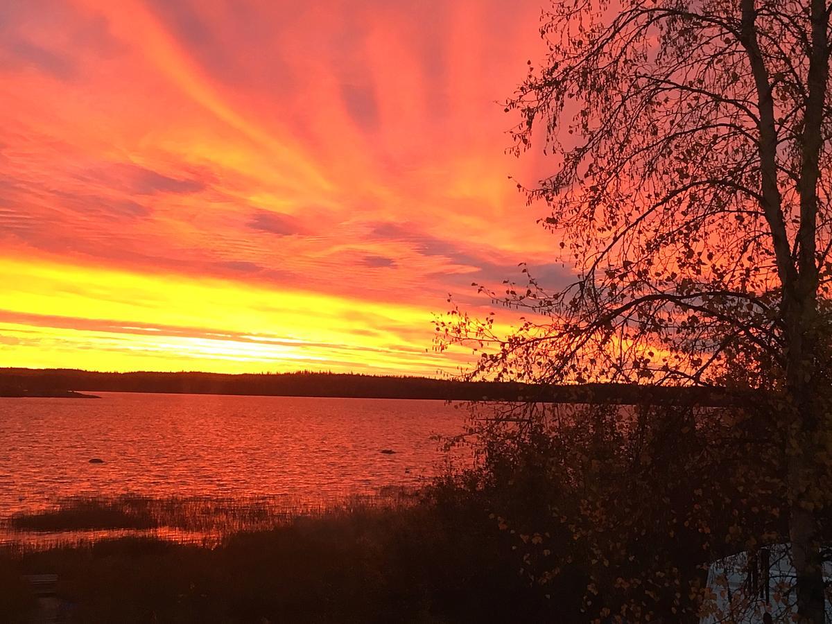 Mabuhay Lakeside Manor Bed & Breakfast Yellowknife Eksteriør bilde