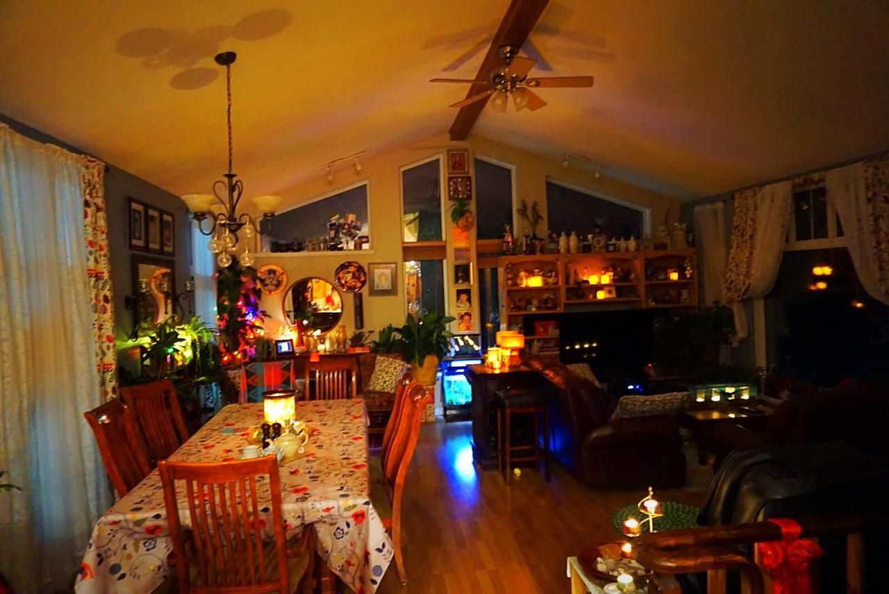 Mabuhay Lakeside Manor Bed & Breakfast Yellowknife Eksteriør bilde
