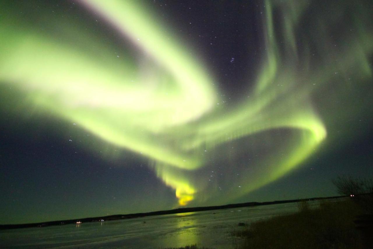 Mabuhay Lakeside Manor Bed & Breakfast Yellowknife Eksteriør bilde