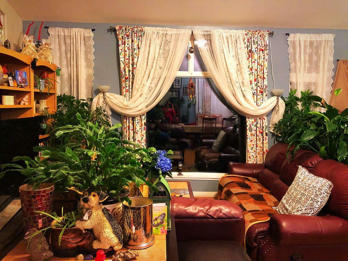 Mabuhay Lakeside Manor Bed & Breakfast Yellowknife Eksteriør bilde