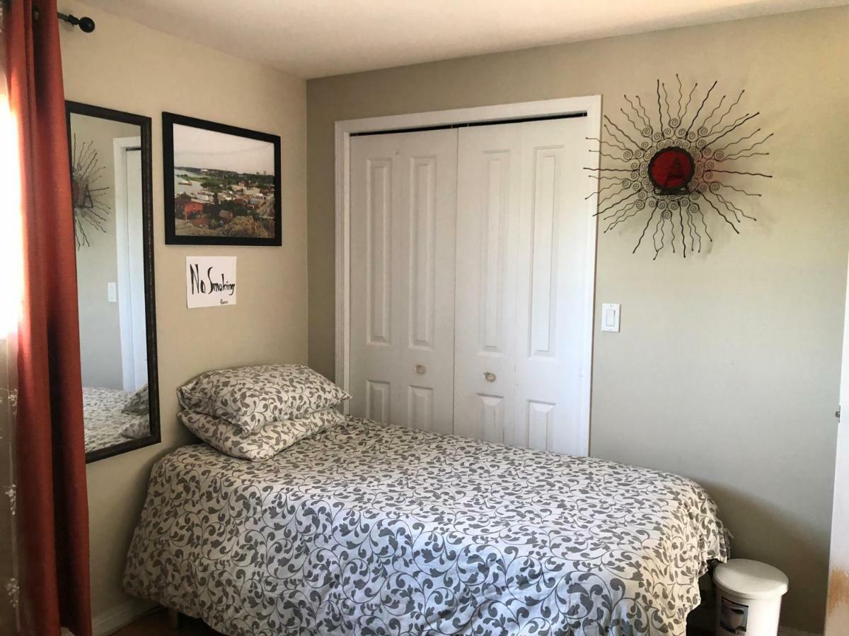 Mabuhay Lakeside Manor Bed & Breakfast Yellowknife Eksteriør bilde